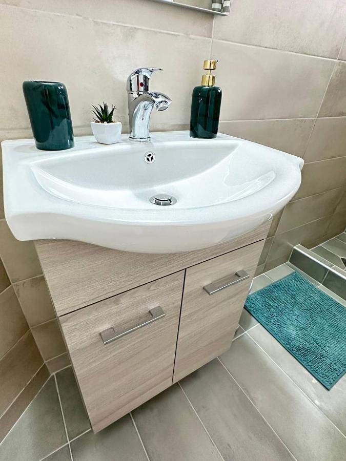 Apartment Alimos Near The Sea Экстерьер фото